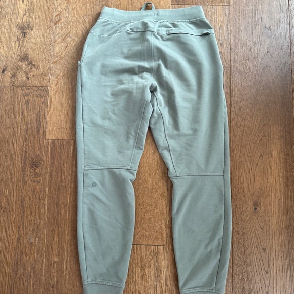 Lululemon men’s city sweat jogger in green - Picture 2 of 2